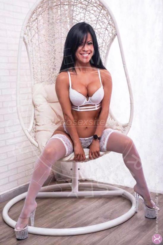 7ª foto da Lara Mattos