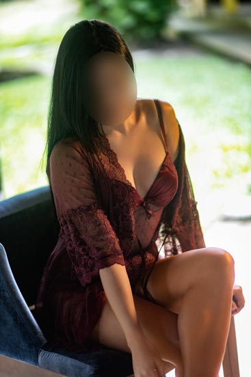 Oriental Escort luxury