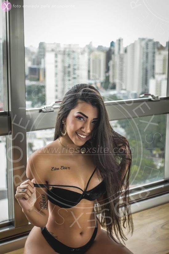 17ª foto da Rebecca Bueno