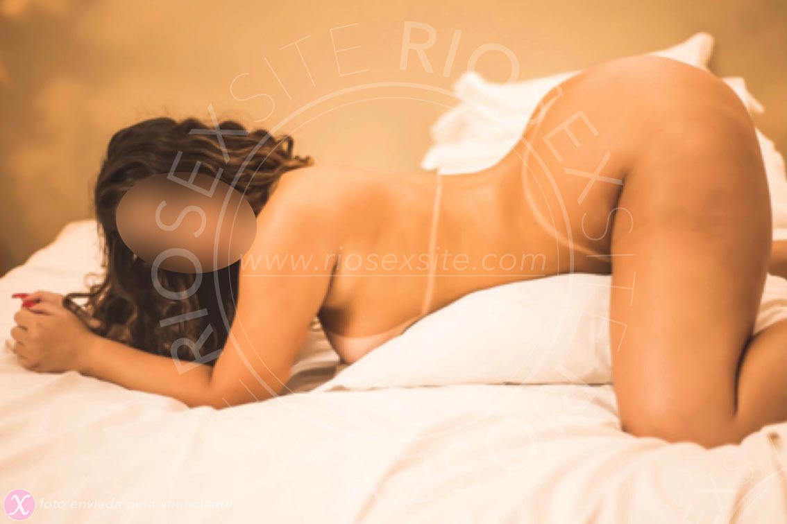 11ª foto da Júlia Bueno