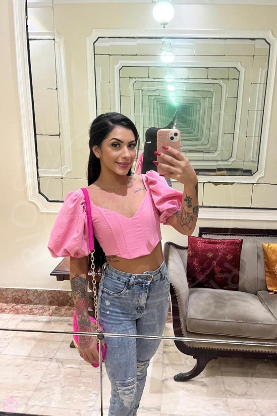 6ª foto da Laura Porter