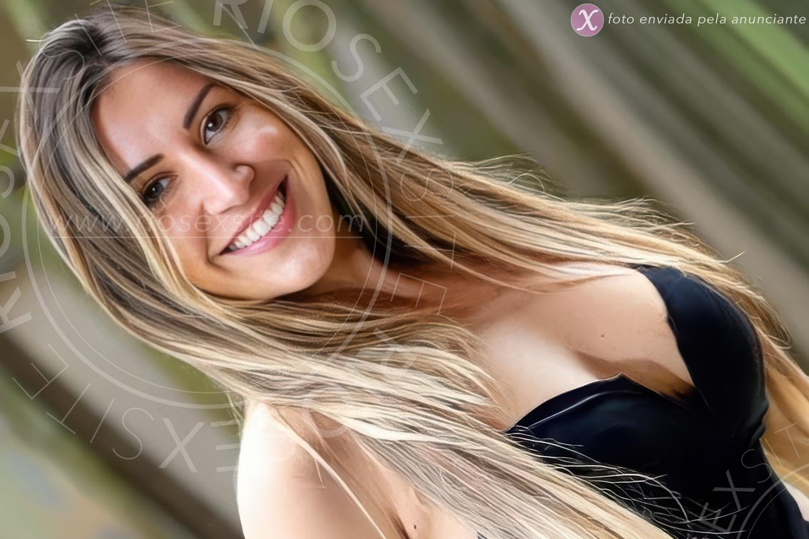 10 - photo of Paty