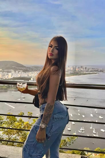 Acompanhante Ninfeta Leblon