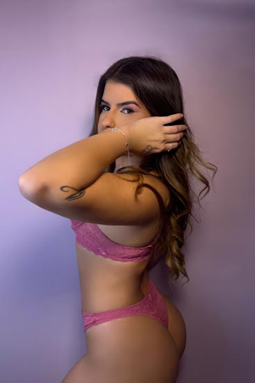 RJ Escort - Natural without silicone