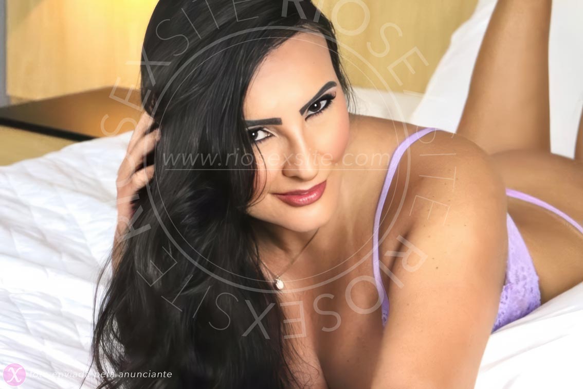 13 - photo of Cecília Duarte