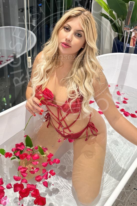 3 - photo of Diana Diniz