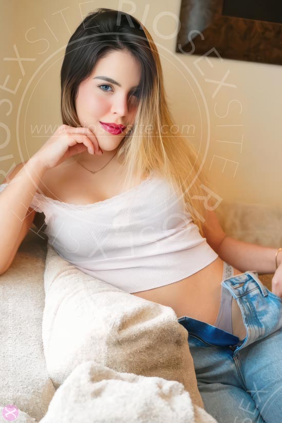 4ª foto da Bárbara Alencar