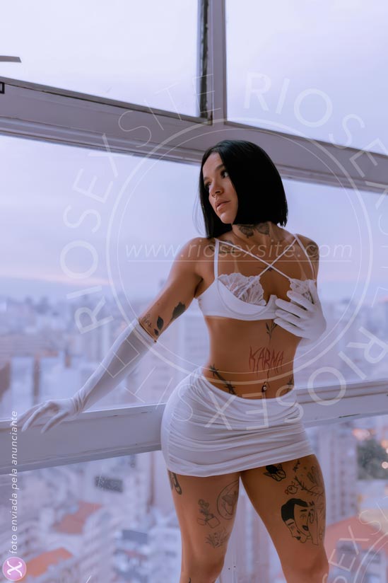 3ª foto da Georgina