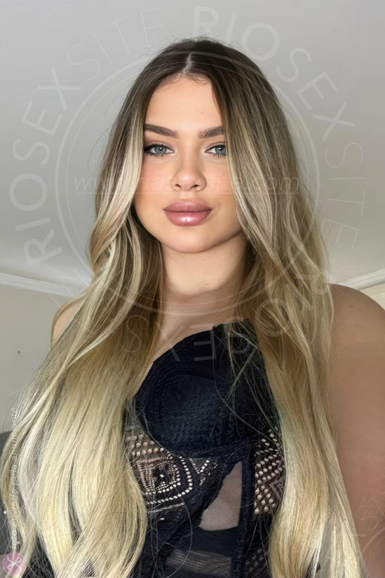 10ª foto da Laura Valença