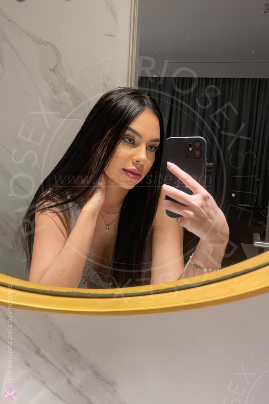 6ª foto da Yssis Benette