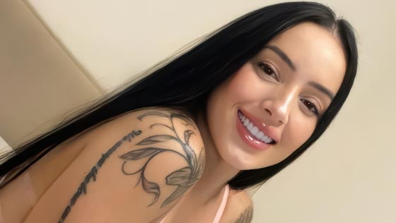 Acompanhante de luxo Tatuada na Barra da Tijuca