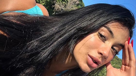 Morena sexy em Copacabana