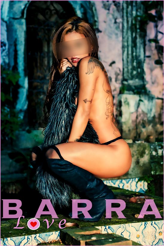 12ª foto da Mikala Bernard