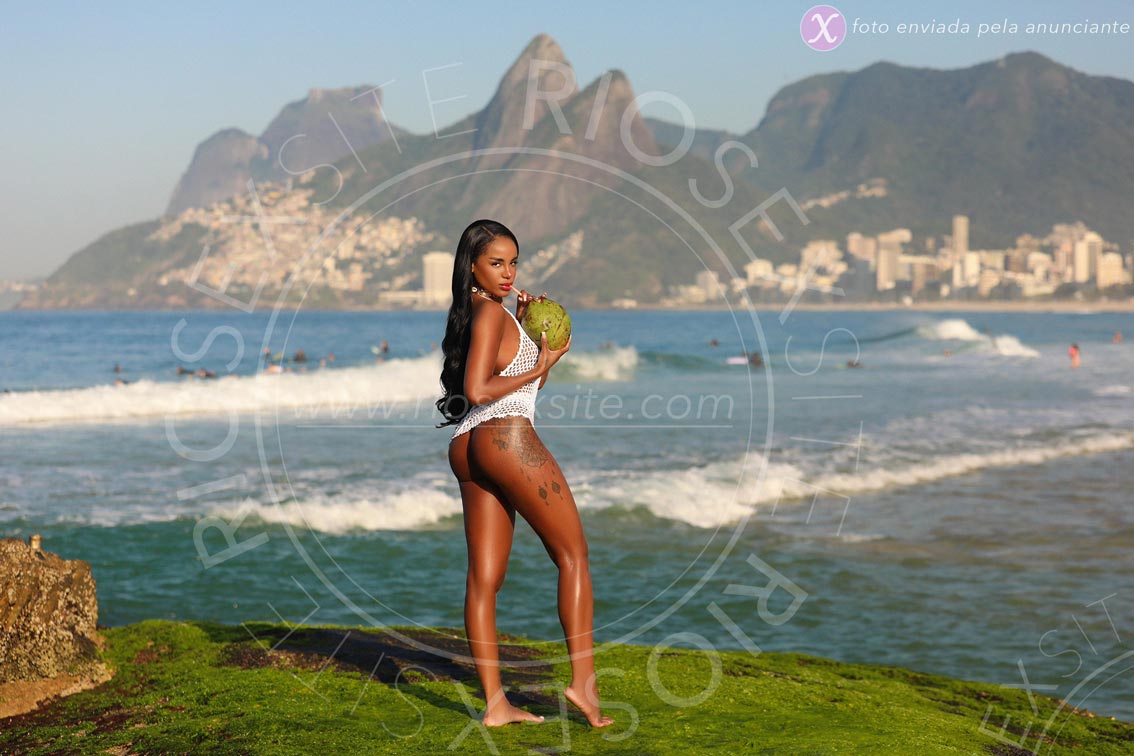 9 - photo of Indyara Dourado