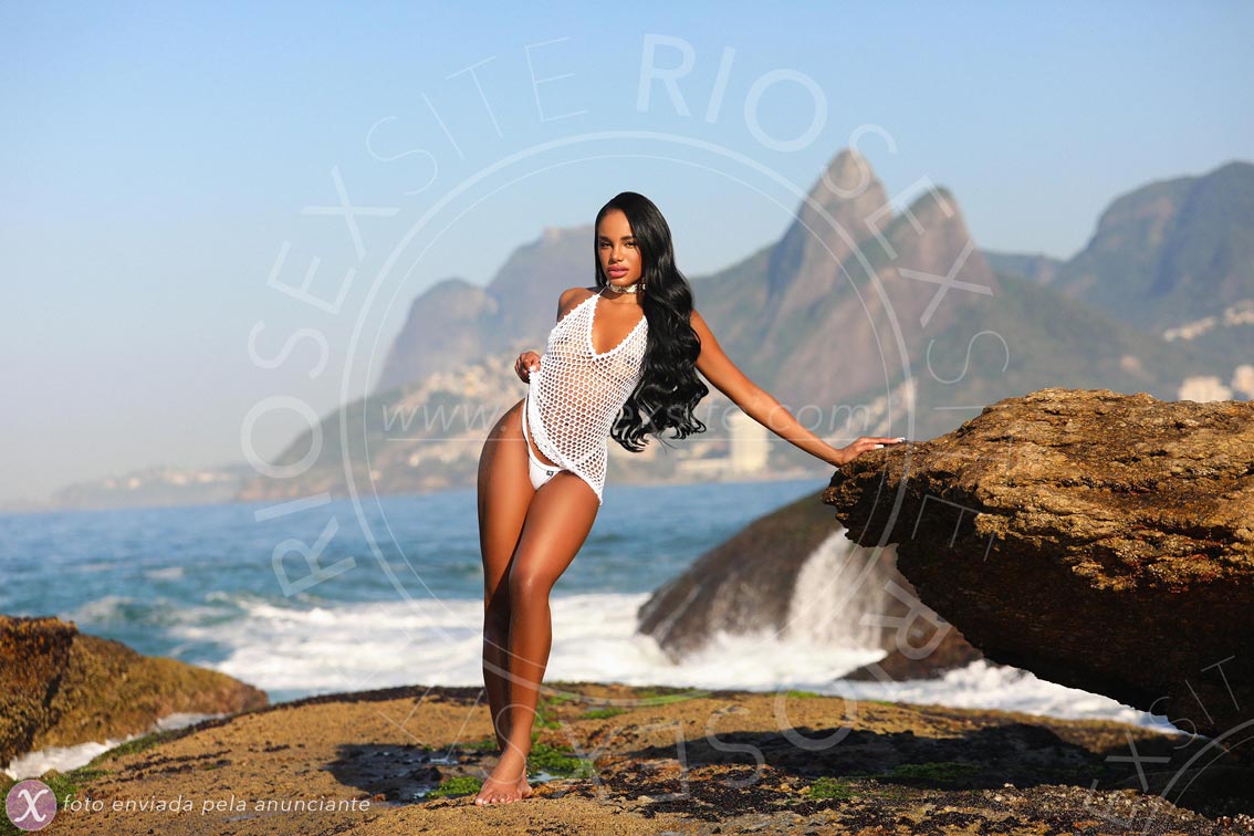 10 - photo of Indyara Dourado